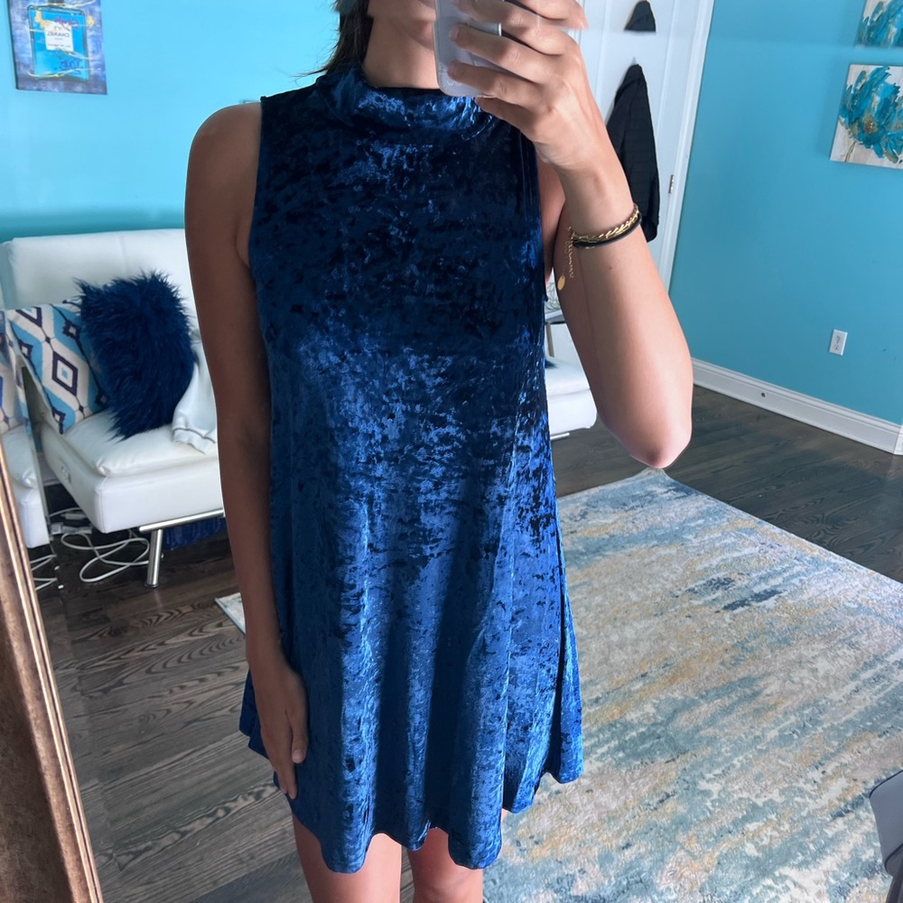 NWOT lulus velvet blue dress